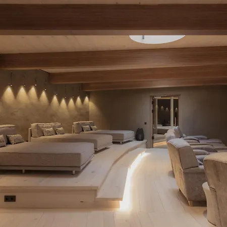 Schlossanger Alp Hotel 4*